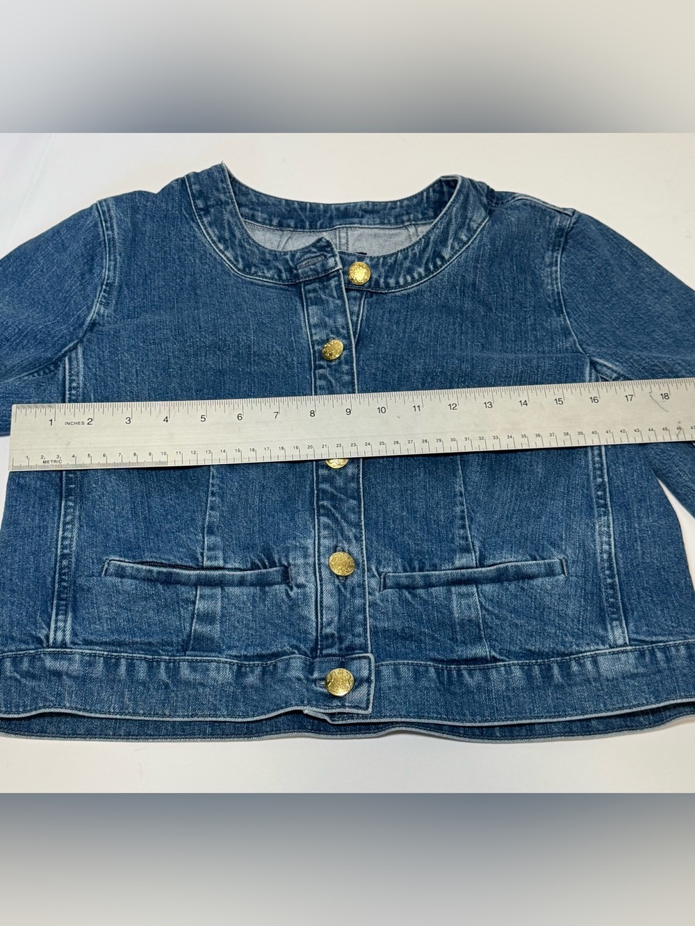 J.Crew Louisa Lady Jacket in Denim - Medium
Wash Cropped size 6 - Picture 8 of 10